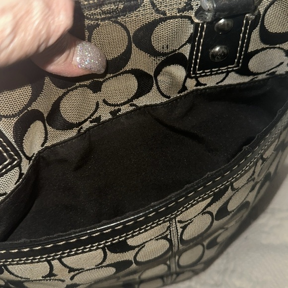 Coach Vintage Hampton F13973
Handbag Signature Jacquard &
Leather - Picture 10 of 16